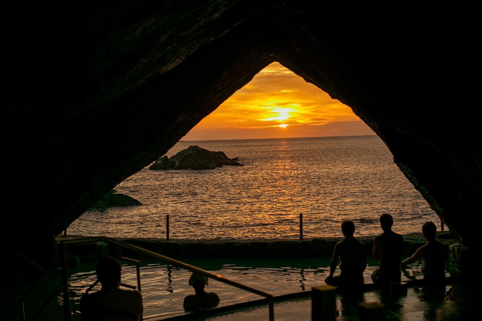 南紀勝浦温泉・湯川温泉